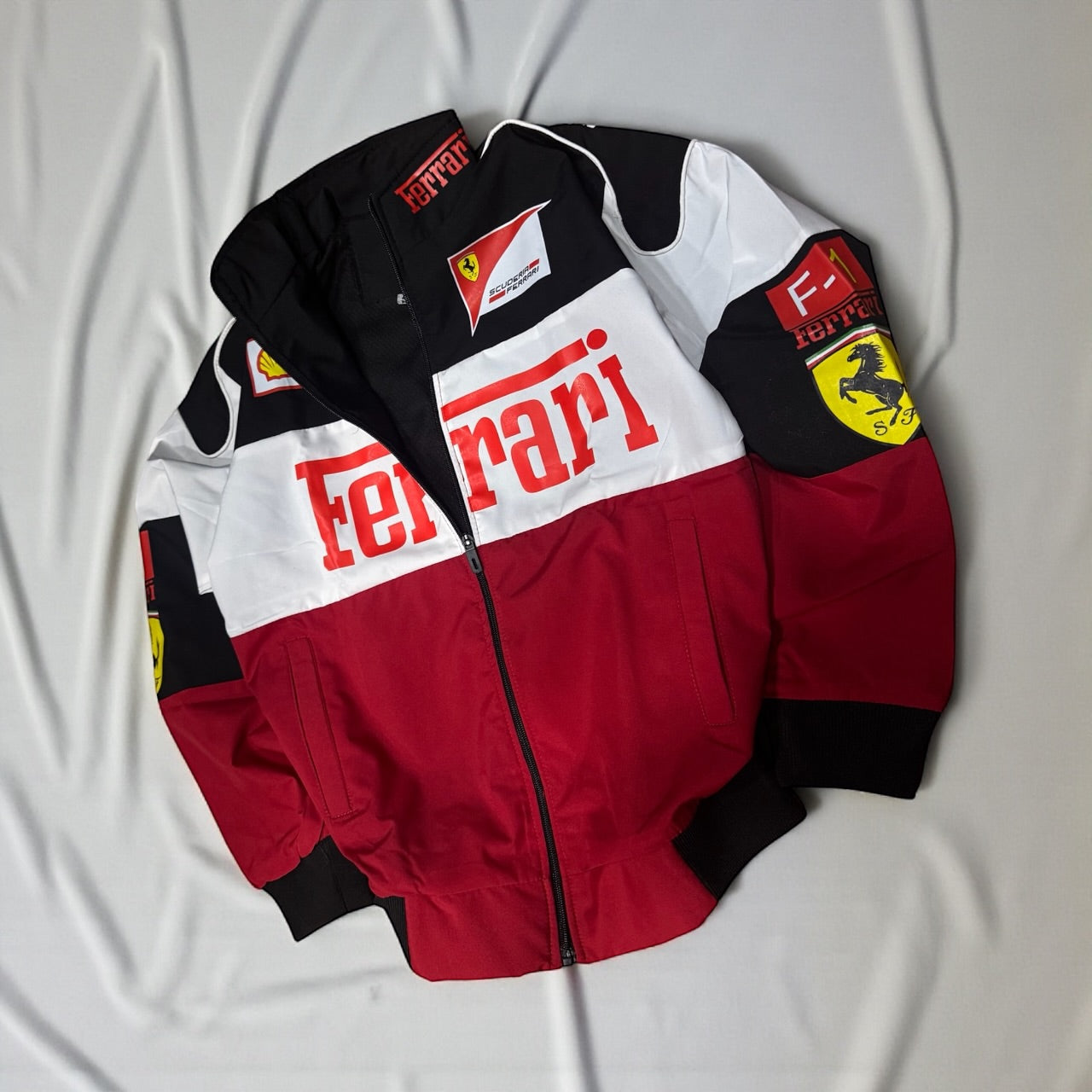 Trio Ferrari F1 Vintage Racing Jacket – Iconic Motorsport Heritage